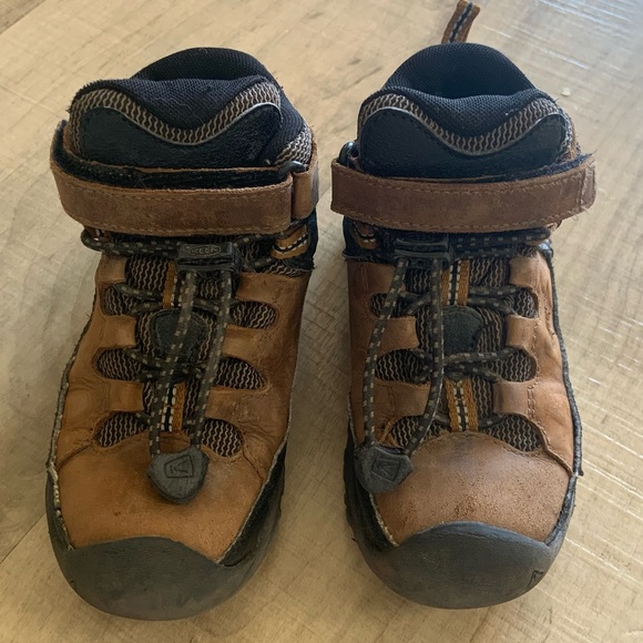 Keen Tan and Black Kids Boots - Picture 1 of 9